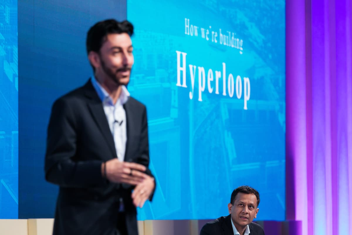 HyperloopTT UAE Sustainable City Event 2018 — फ़ोटो 4